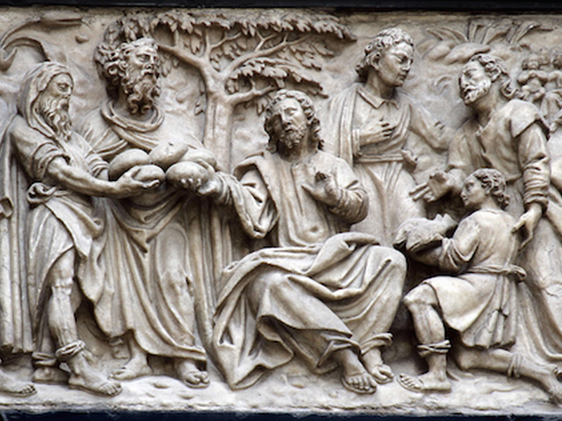 jesus-feeding-5000