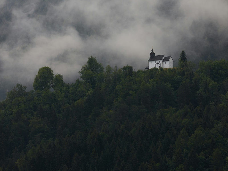 zdenek-machacek-4nsuy3e5nec-unsplash