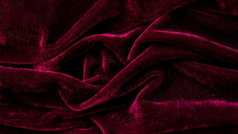 elena-helade-v2ezqdz_i18-unsplash
