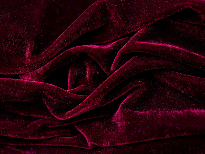 elena-helade-v2ezqdz_i18-unsplash